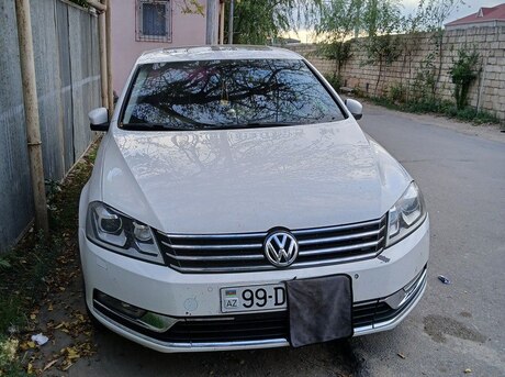 Volkswagen Passat 2011