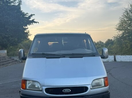 Ford Transit 1998