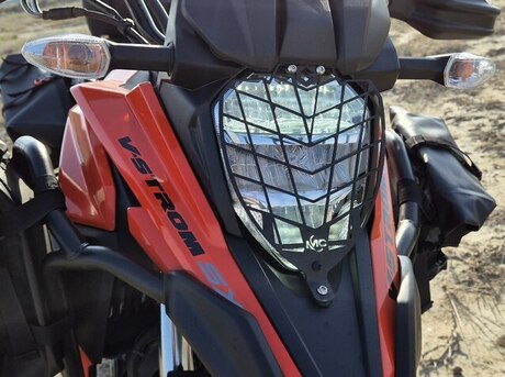 Suzuki  2023