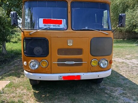 PAZ 3204 1990