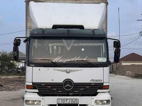 Mercedes Atego 1323 2001