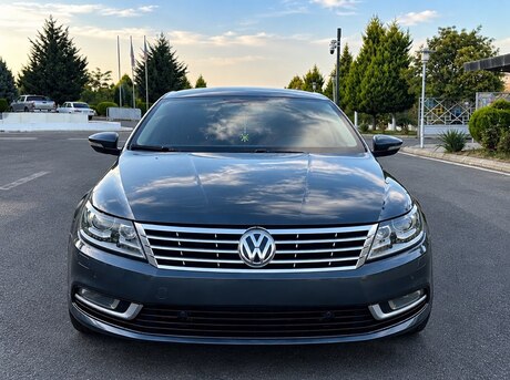 Volkswagen Passat CC 2011