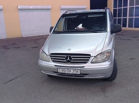 Mercedes  2004