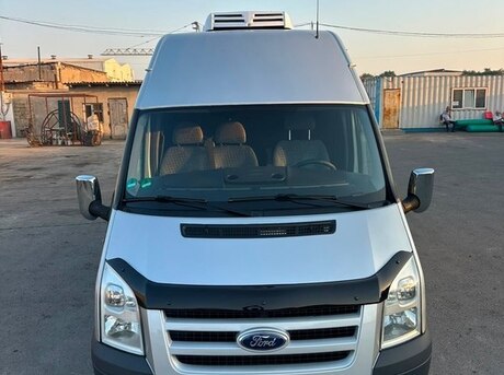 Ford Transit 2012