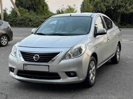 Nissan Sunny 2013