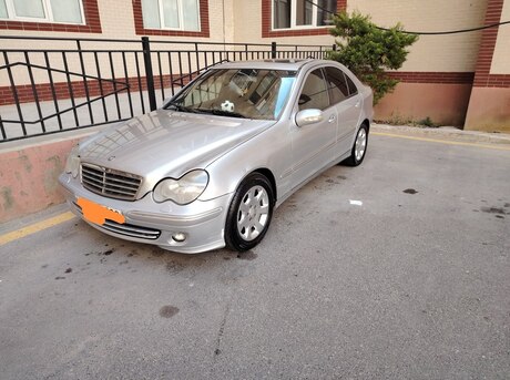 Mercedes C 240 2005