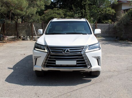 Lexus LX 570 2016