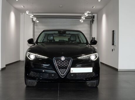 Alfa Romeo Stelvio 2017