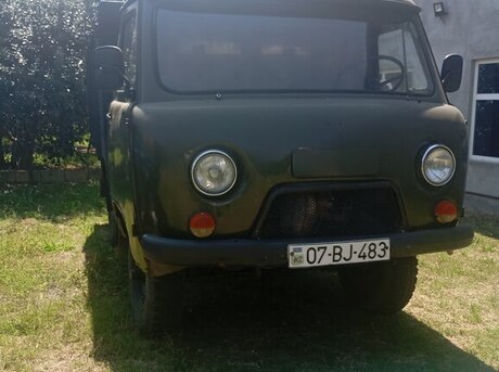 UAZ 3303 1990