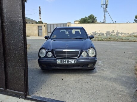 Mercedes E 220 1999