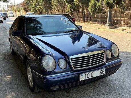 Mercedes E 240 1999