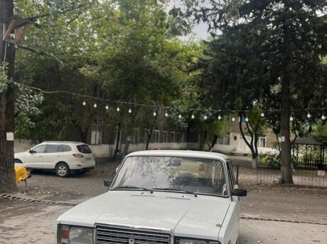 LADA (VAZ) 2107 2001