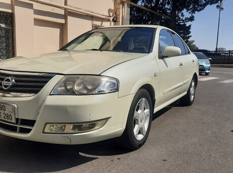 Nissan Sunny 2010