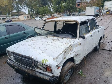 LADA (VAZ) 2107 2003