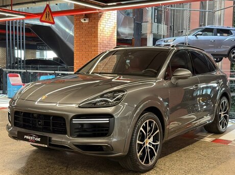 Porsche Cayenne Turbo 2019