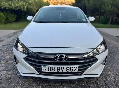 Hyundai Elantra 2020