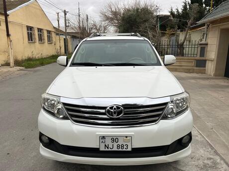 Toyota Fortuner 2012