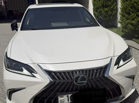 Lexus ES 200 2022
