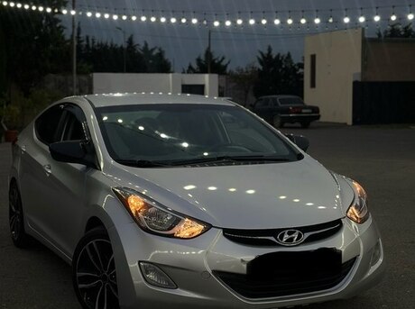 Hyundai Elantra 2013