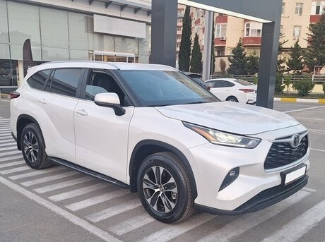 Toyota Highlander 2025