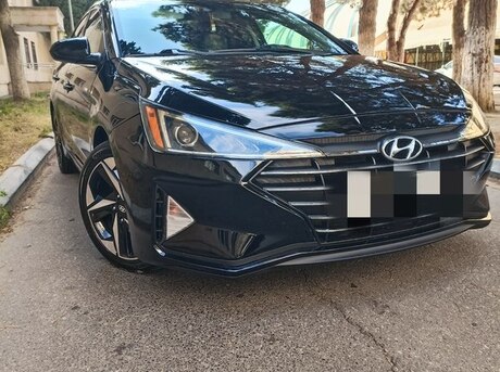 Hyundai Elantra 2019