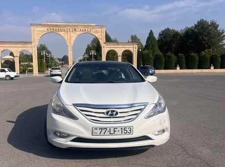 Hyundai Sonata 2010