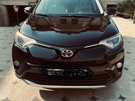 Toyota RAV4 2017