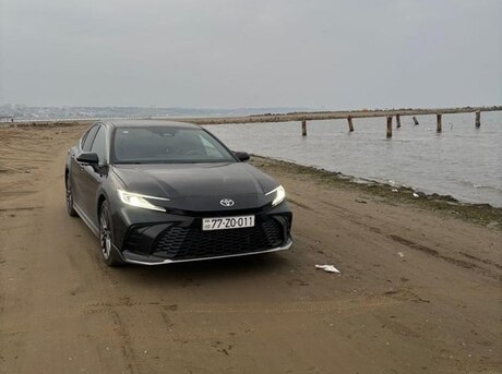 Toyota Camry 2025