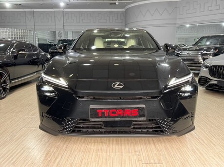 Lexus  2026