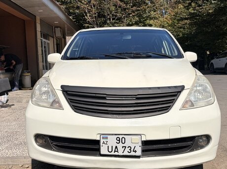 Nissan Tiida 2005