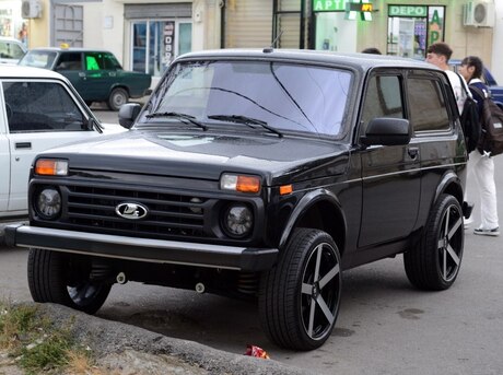 LADA (VAZ) Niva 2023