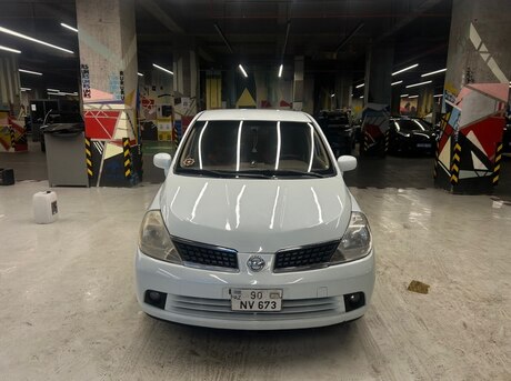 Nissan Tiida 2006