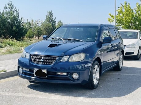 Mitsubishi Airtrek 2002