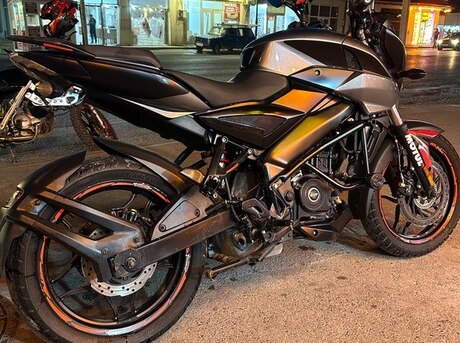 Bajaj Pulsar NS 200 2022