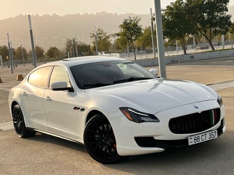 Maserati Quattroporte 2013