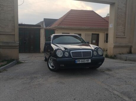 Mercedes E 220 1999