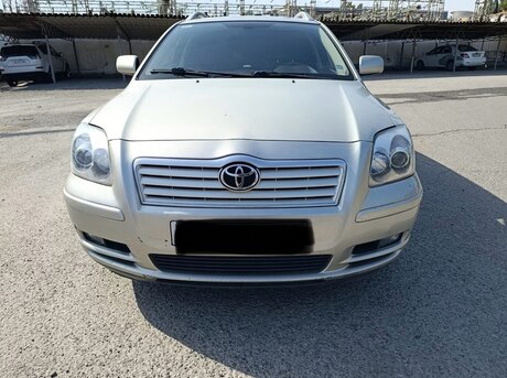 Toyota Avensis 2004