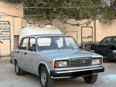 LADA (VAZ) 2107 2011