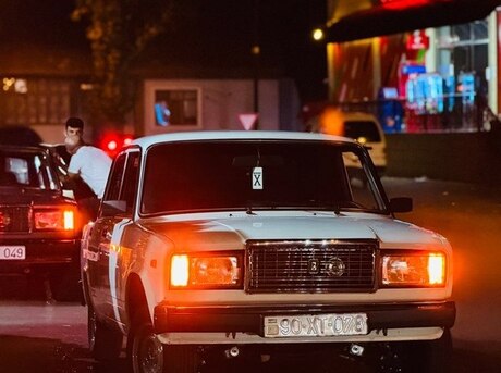 LADA (VAZ) 2107 2010