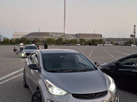 Hyundai Avante 2015