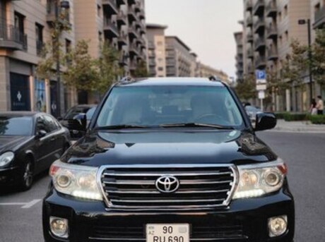 Toyota Land Cruiser 2011