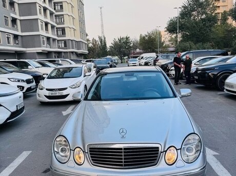 Mercedes E 240 2002