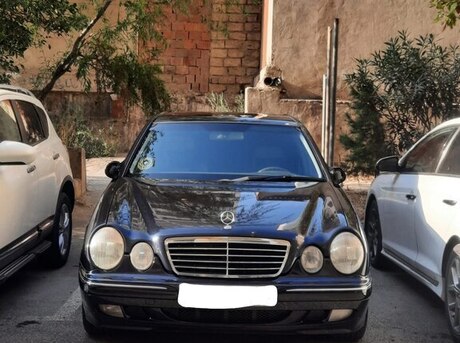 Mercedes E 240 2001