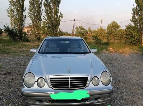 Mercedes E 240 2000