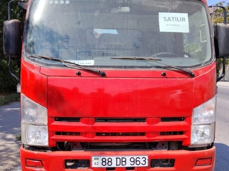 Isuzu NPR 75 L 2013