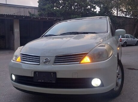 Nissan Tiida 2007