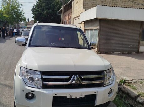 Mitsubishi Pajero 2008