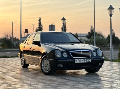 Mercedes E 220 2001