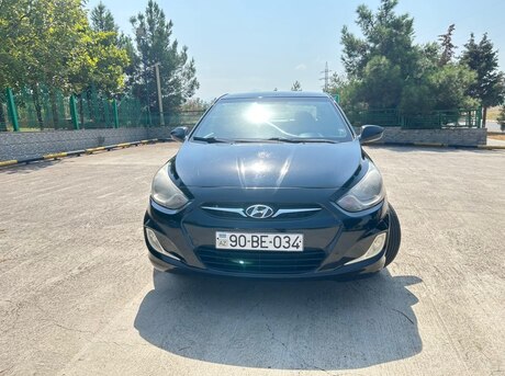 Hyundai Accent 2011