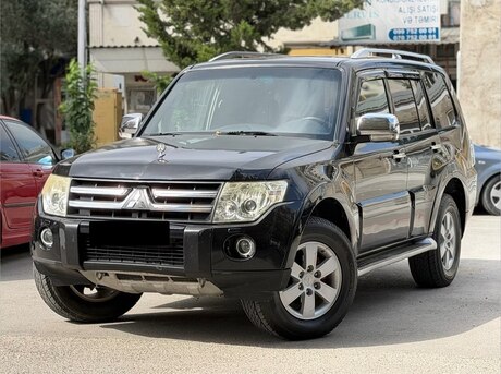Mitsubishi Pajero 2008